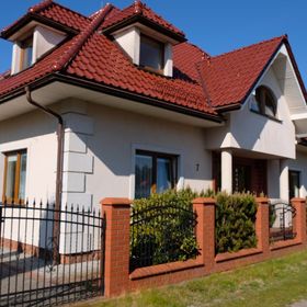 Dom Stewvilla w Rowach