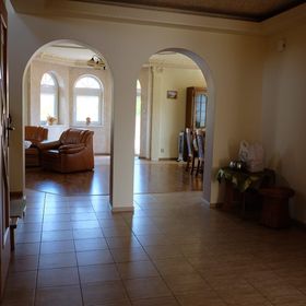 Dom Stewvilla w Rowach