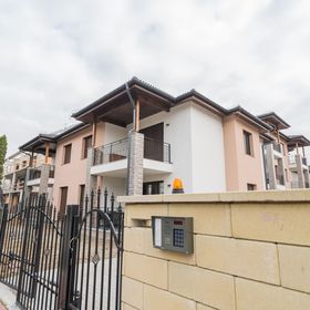 Honvéd 77 II. Apartman by BLTN Balatonlelle