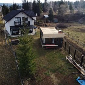 Vila Raisa Neagra Șarului