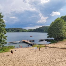 Ośrodek La La Las - domki letniskowe w lesie nad jeziorem