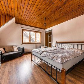 Šumavská chalupa u lesa Rejštejn