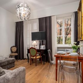 Apartamenty Sun & Snow Stare Miasto - przy Barbakanie Warszawa