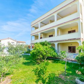 Apartments Ivan i Marija Lopar