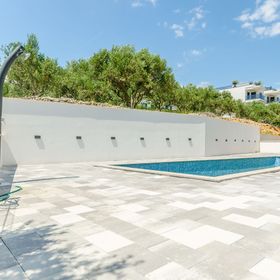 Apartment Anni Okrug Gornji