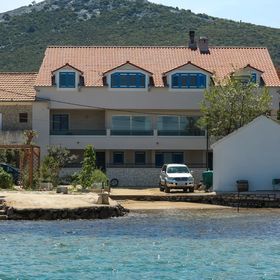 Apartments Seafront Mrljane