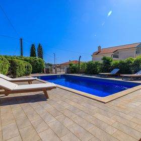 Apartment Dani Punat