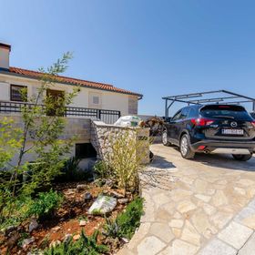 Apartments Rico Kalebova luka