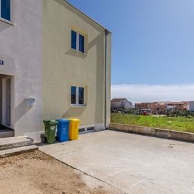 Apartment Rea Kastel Stari