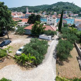 Apartments and Room Kate Tisno