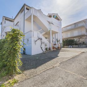 Apartments Family VillaArta Murter