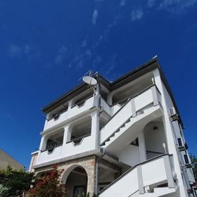 Apartments Marin Lopar