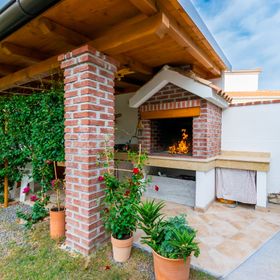 Apartments Frankica Palit