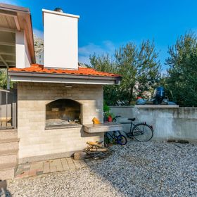 Apartments Tonko Duce