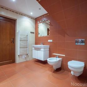 Willa Sandra Poronin