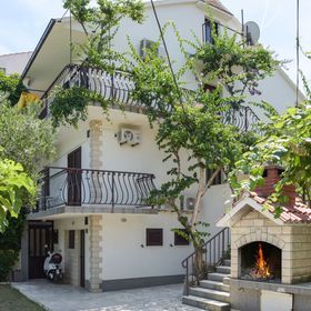 Apartment Iskra Slatine