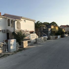 Apartments Pavle Povljana