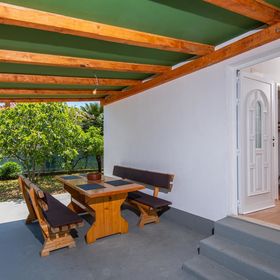 House Little House Orebic