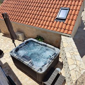 House Little Flower Okrug Gornji