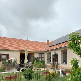 Bormegálló Vendégház Szekszárd