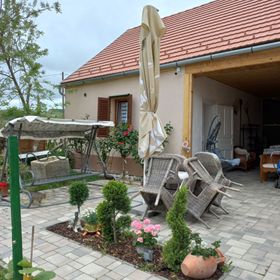 Bormegálló Vendégház Szekszárd