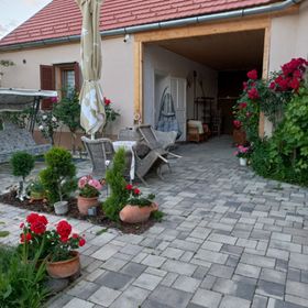 Bormegálló Vendégház Szekszárd