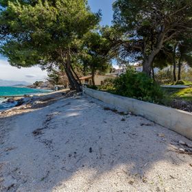 Apartment Mare Arbanija