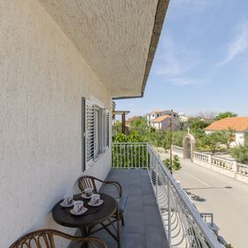 Apartment Oblutak Brodarica