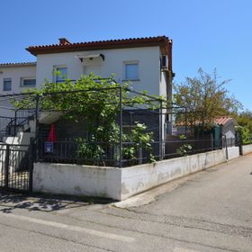 Apartments Pintar Novigrad