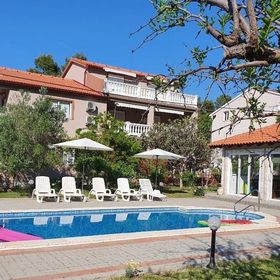 Apartments Zeljka B Mundanije