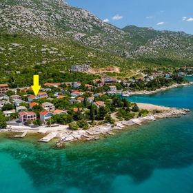 Apartments Bono Karlobag