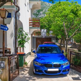 Apartments Bono Karlobag