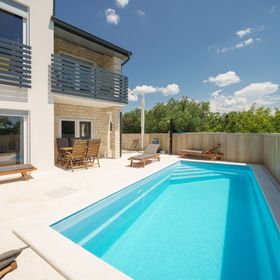 Apartments Fortis Drage