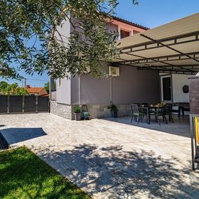 Holiday House Ulika Pula