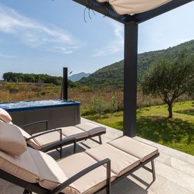 House Madonna di Smovo Gata