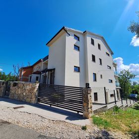 Apartments Zoran Jadranovo