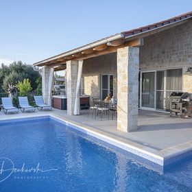 Villa Island Villa Adriana in olive garden Jakisnica