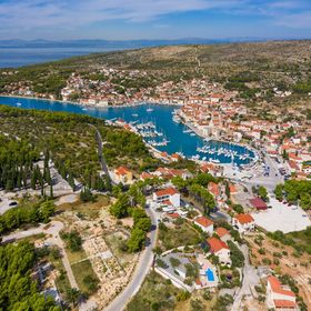 Villa Bravura Milna II