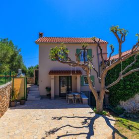 House Dragan D Banjol