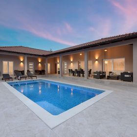 Villa Casa Kasijan Debeljak