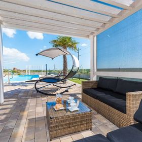 Villa Providenca Heated Pool Debeljak