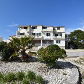 Apartments Feral Pasman