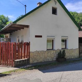 Mókusles Vendégház Háromhuta