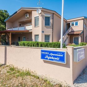 Apartments Zaklina Vir II