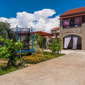 Apartment Olea Vir II