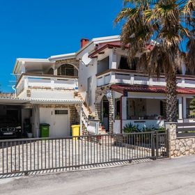 Apartments Santek Vir II