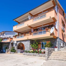 Apartments Skrabonja Dobrinj