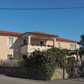 Apartments Ivan D Malinska