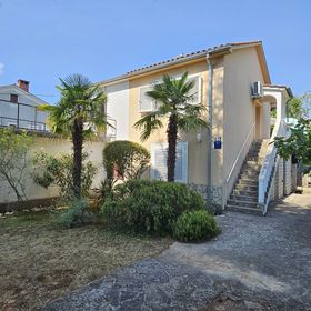 Apartment Magdica Malinska