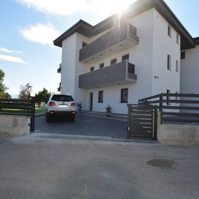 Apartment Helena Malinska II